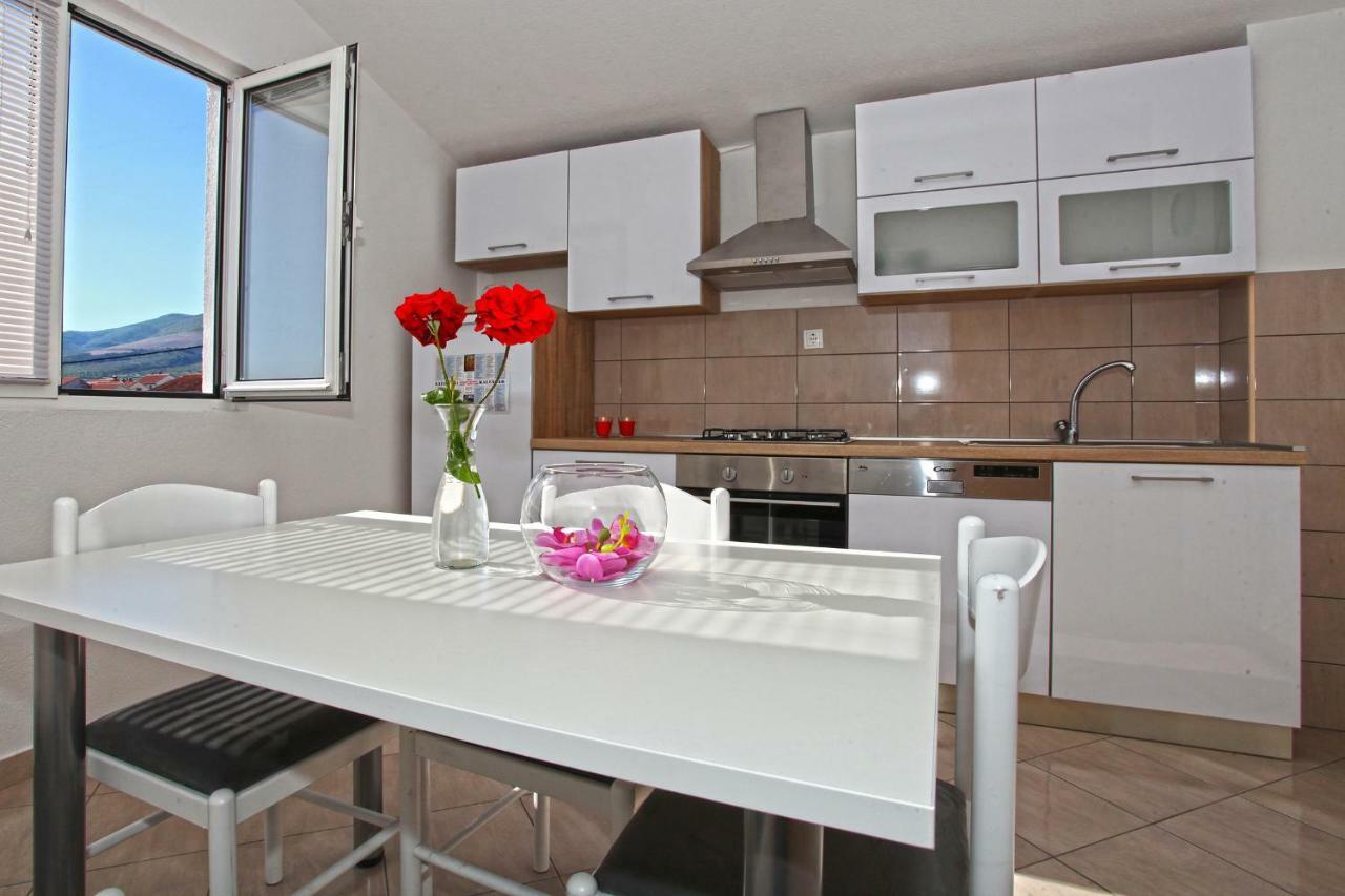 Apartments Ukic Kaštela Kültér fotó